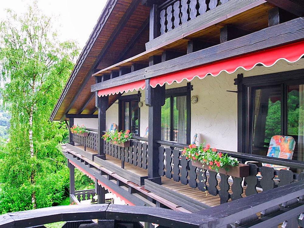 Kraehenbad Hotel Альпирсбах Экстерьер фото