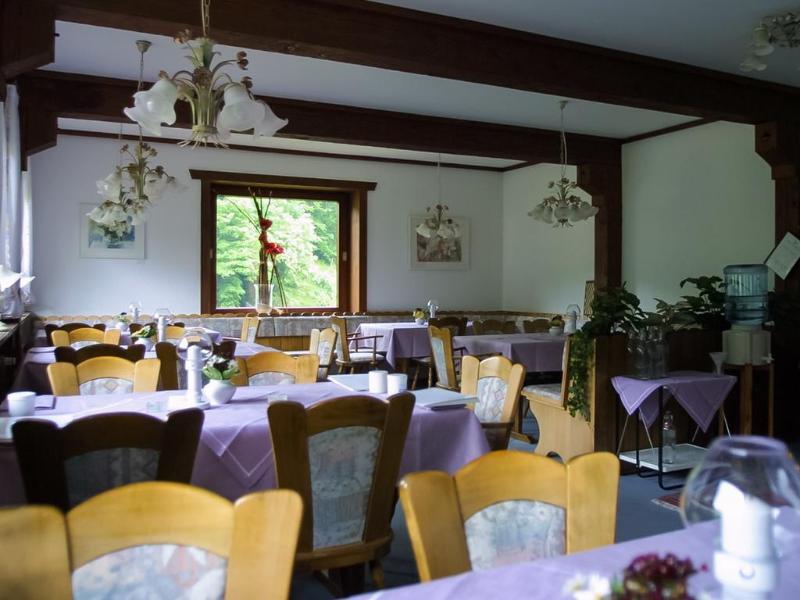 Kraehenbad Hotel Альпирсбах Экстерьер фото